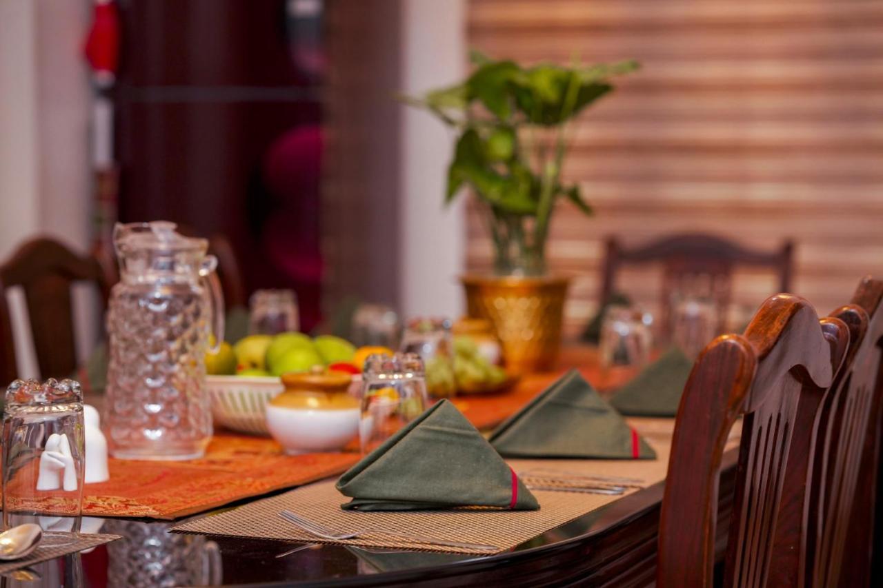 Parudeesa - Heavenly- Luxurious Palace Look-Near Cbd - Kerala - India With Breakfast Kaladi Exterior photo