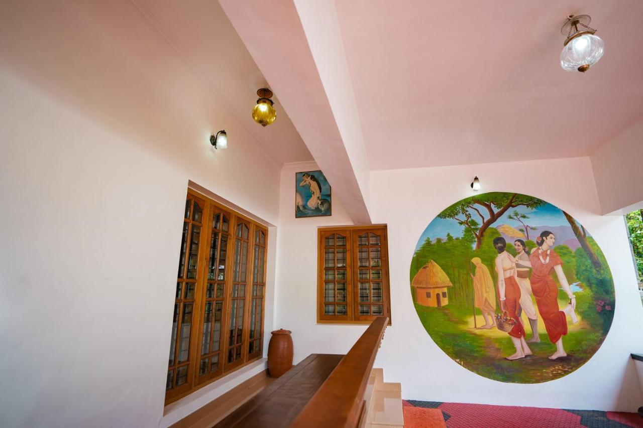 Parudeesa - Heavenly- Luxurious Palace Look-Near Cbd - Kerala - India With Breakfast Kaladi Exterior photo