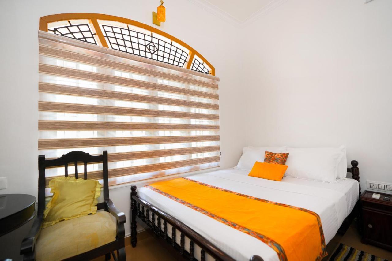 Parudeesa - Heavenly- Luxurious Palace Look-Near Cbd - Kerala - India With Breakfast Kaladi Exterior photo