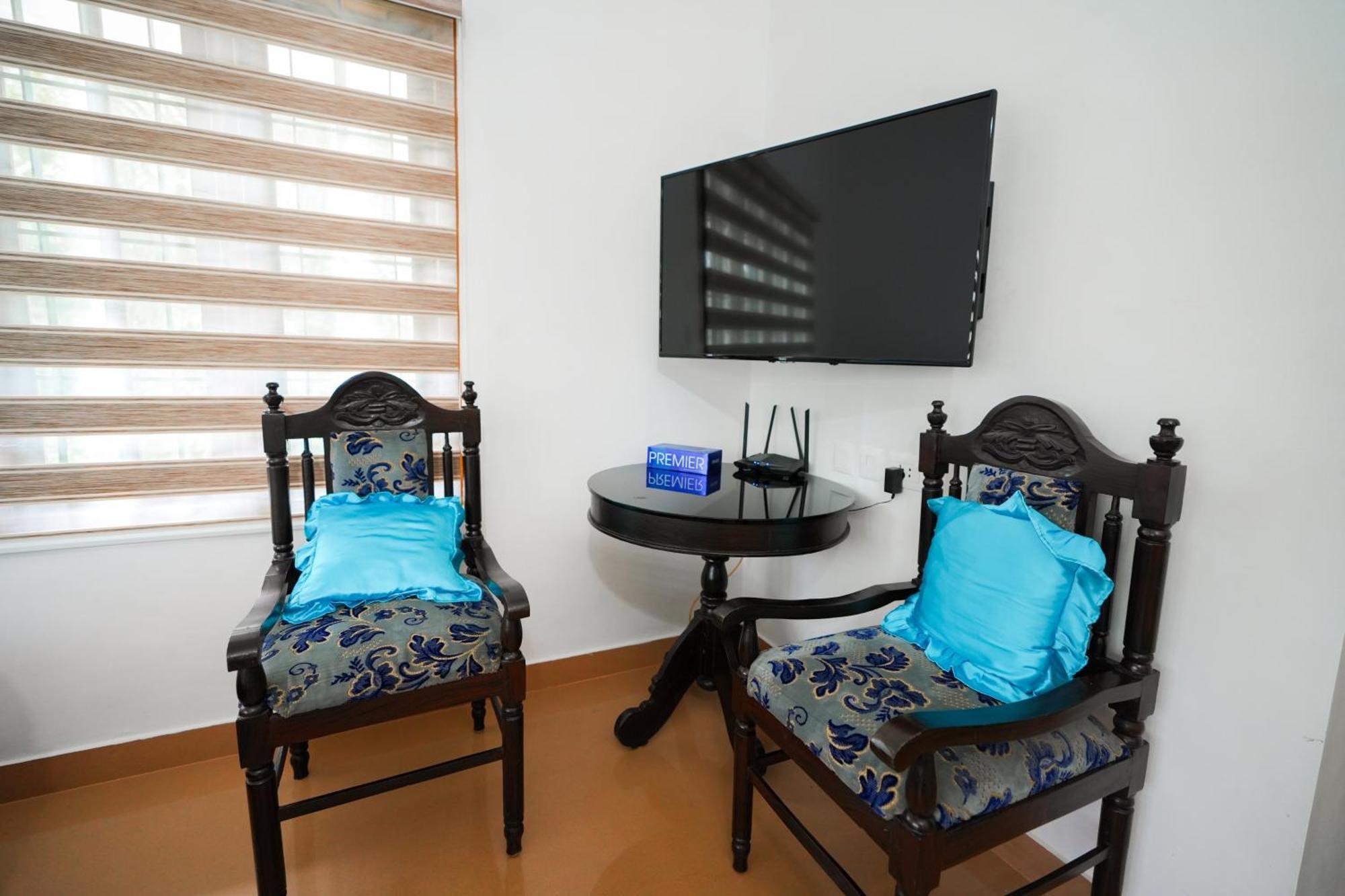 Parudeesa - Heavenly- Luxurious Palace Look-Near Cbd - Kerala - India With Breakfast Kaladi Exterior photo