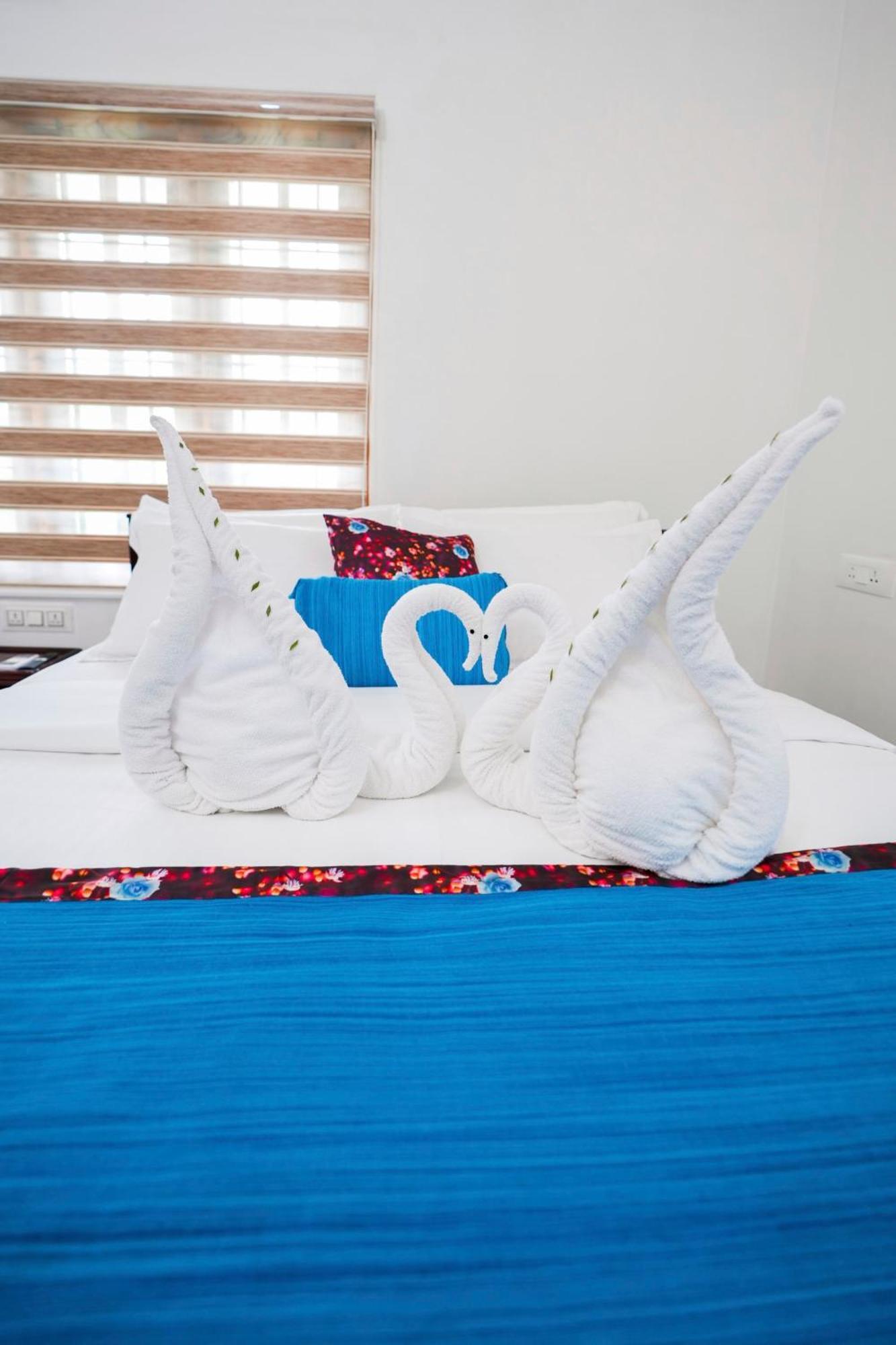 Parudeesa - Heavenly- Luxurious Palace Look-Near Cbd - Kerala - India With Breakfast Kaladi Room photo